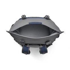 Yeti Hopper Backpack, M20 Navy, 18050125002 -Boat Sport Shop sftp a s assets20220531000000014